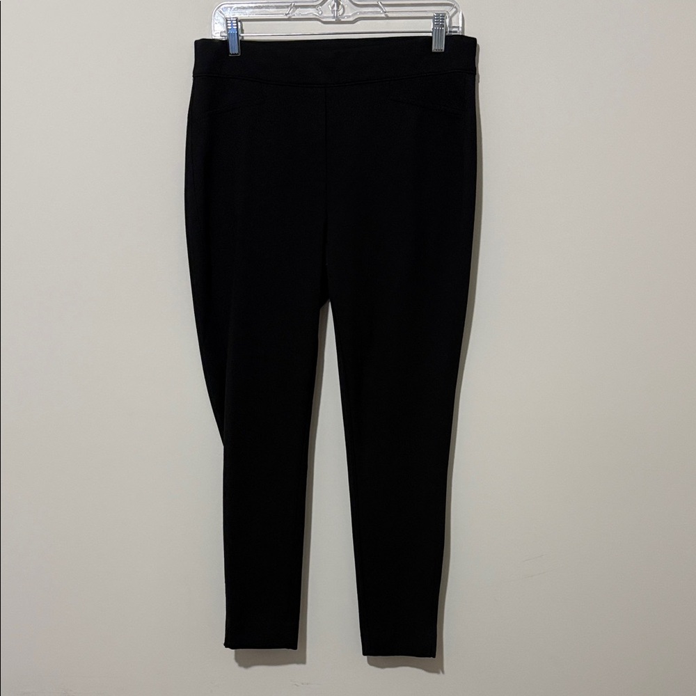 Chicos Black Knit Pants. Pull On. Size 2 (US size 12)
